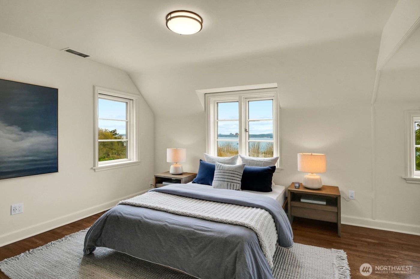 2686 44th Avenue W, Seattle, WA 98199