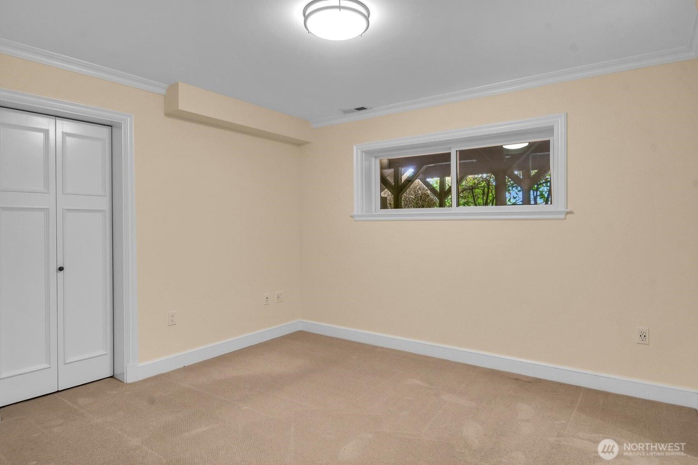 2686 44th Avenue W, Seattle, WA 98199