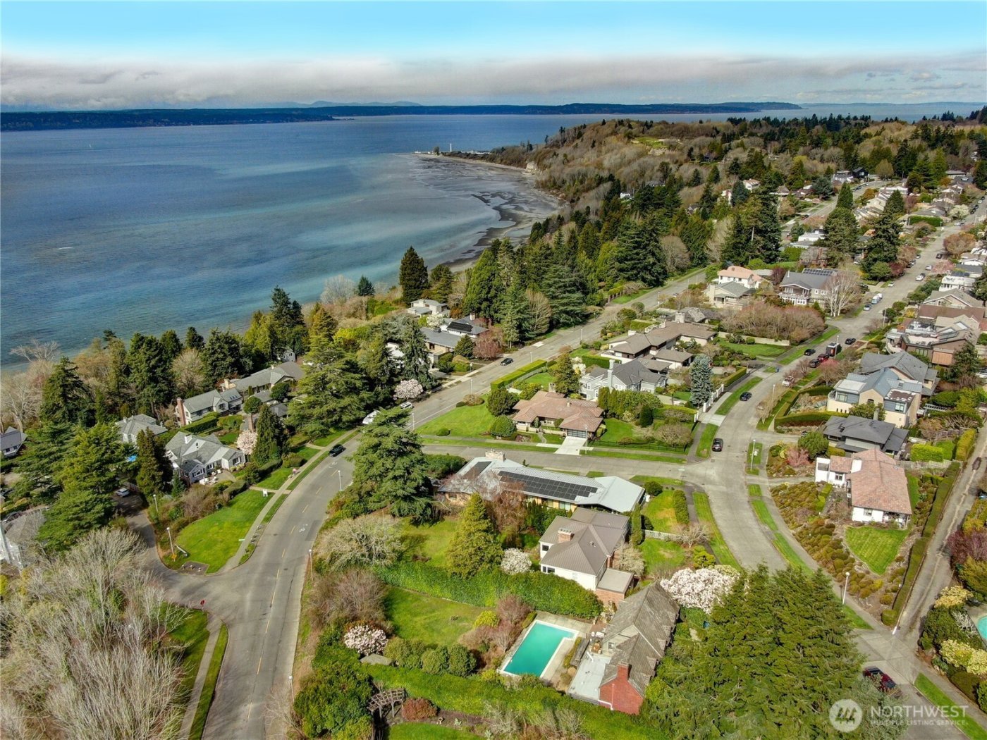 2686 44th Avenue W, Seattle, WA 98199