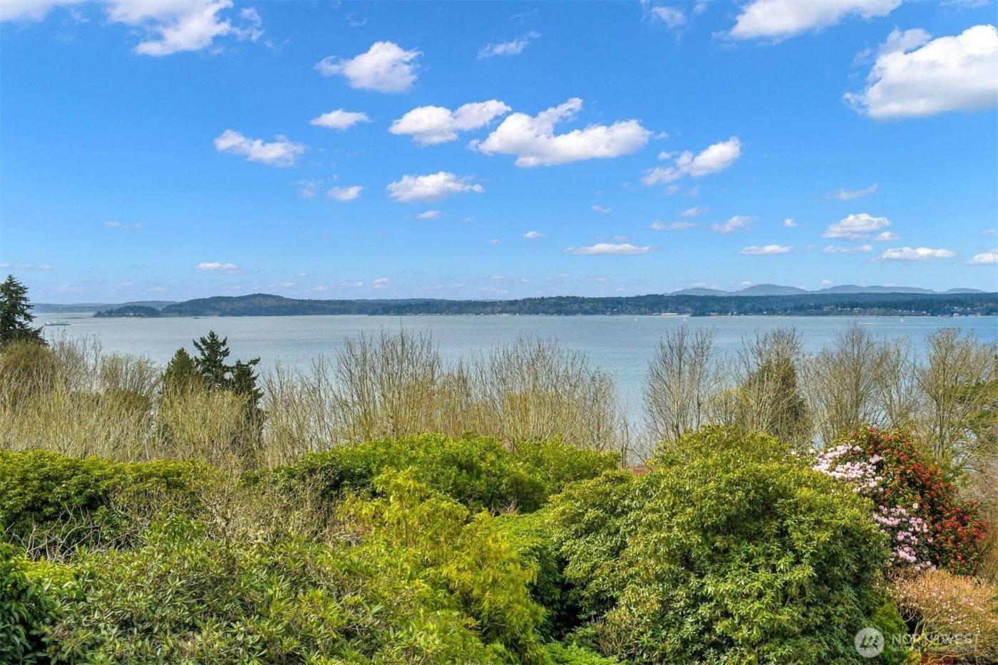 2686 44th Avenue W, Seattle, WA 98199