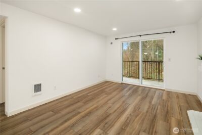 14006 NE 181st Place #B205, Woodinville, WA 98072 - Photo 12