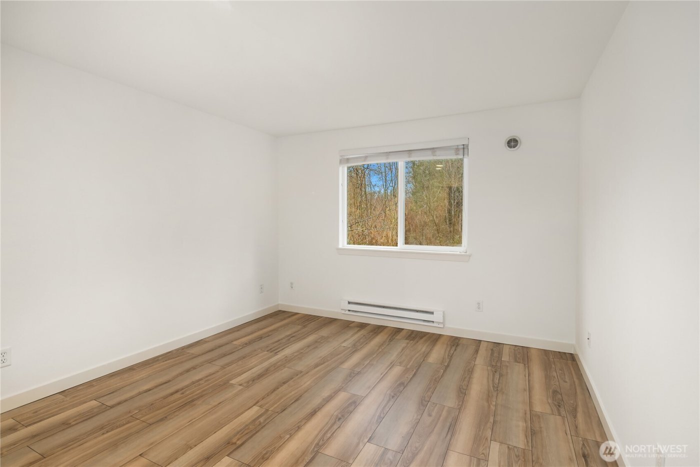 14006 NE 181st Place #B205, Woodinville, WA 98072