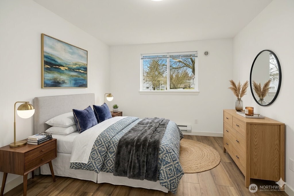 14006 NE 181st Place #B205, Woodinville, WA 98072