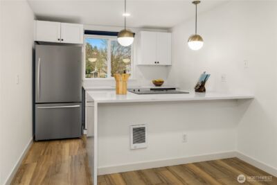 14006 NE 181st Place #B205, Woodinville, WA 98072 - Photo 7