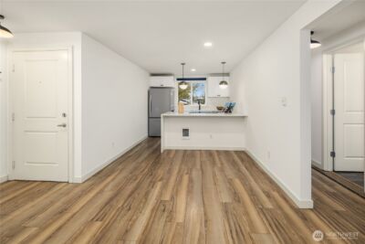 14006 NE 181st Place #B205, Woodinville, WA 98072 - Photo 11