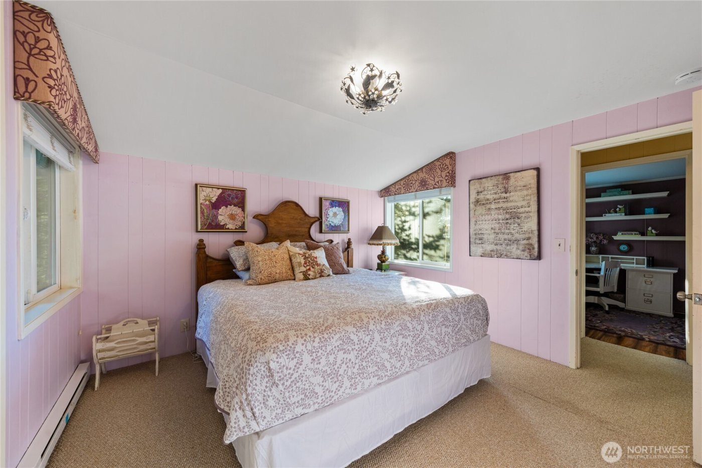 4951 Surfcrest Drive , Oak Harbor, WA 98277-7900