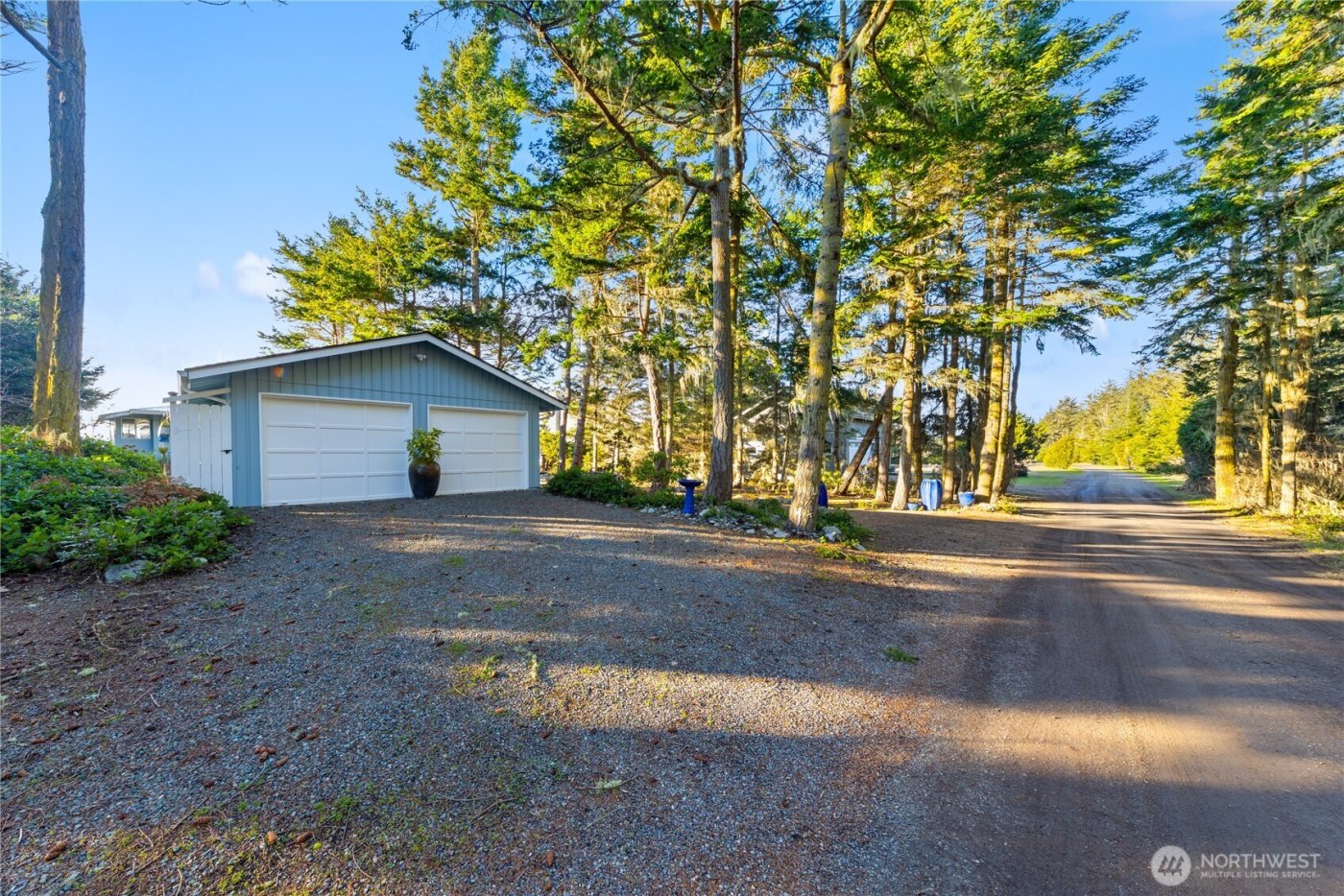 4951 Surfcrest Drive , Oak Harbor, WA 98277-7900