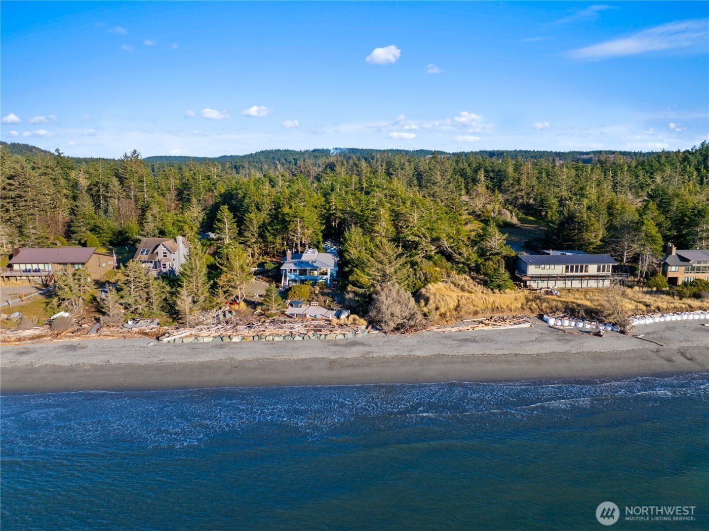 4951 Surfcrest Drive , Oak Harbor, WA 98277-7900