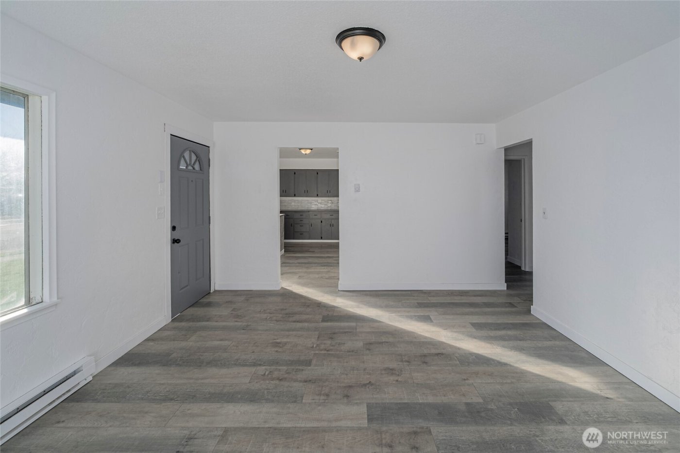 1820 W Lakeside Drive , Moses Lake, WA 98837