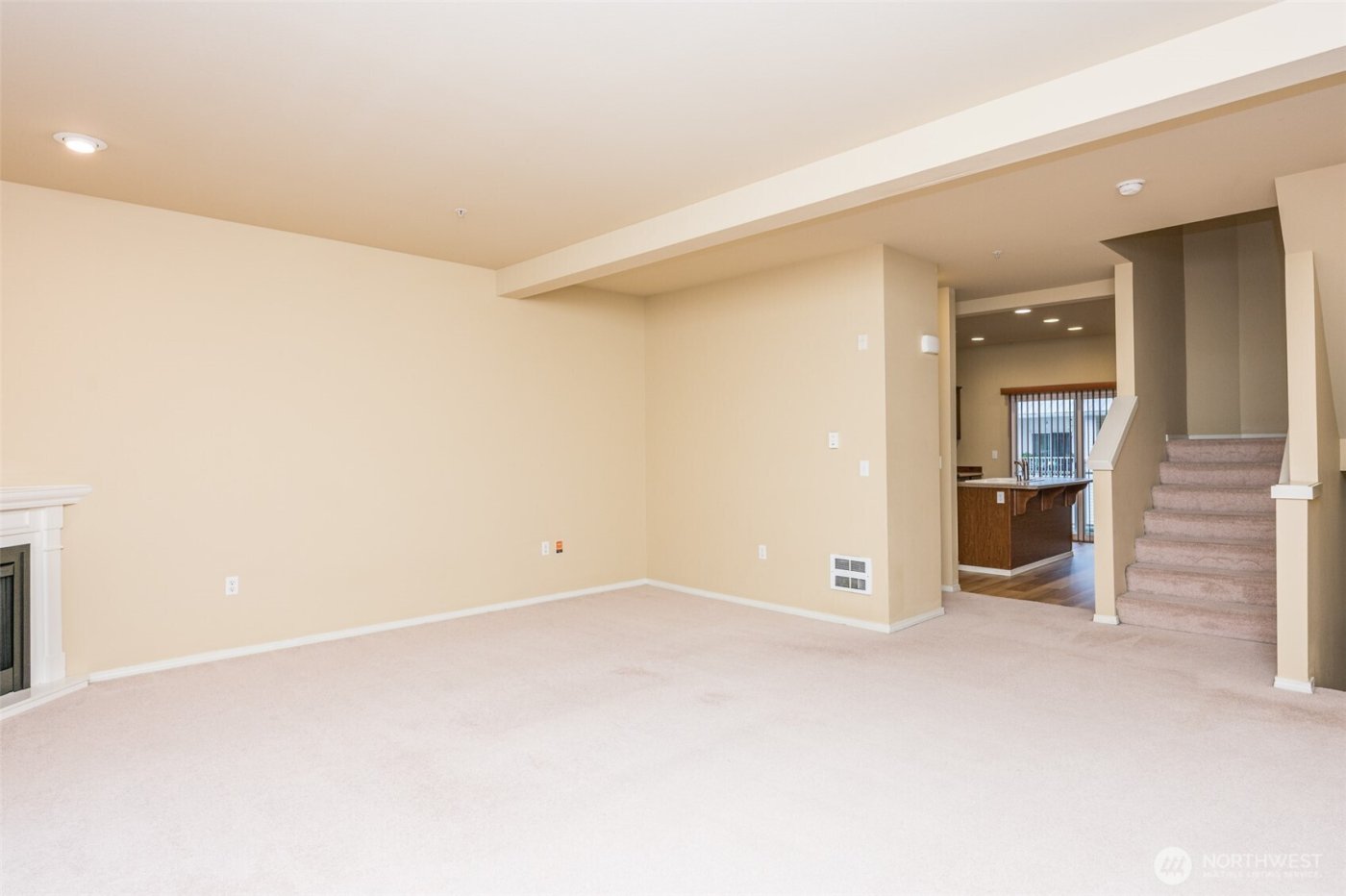 5325 Military Road E #B, Tacoma, WA 98446