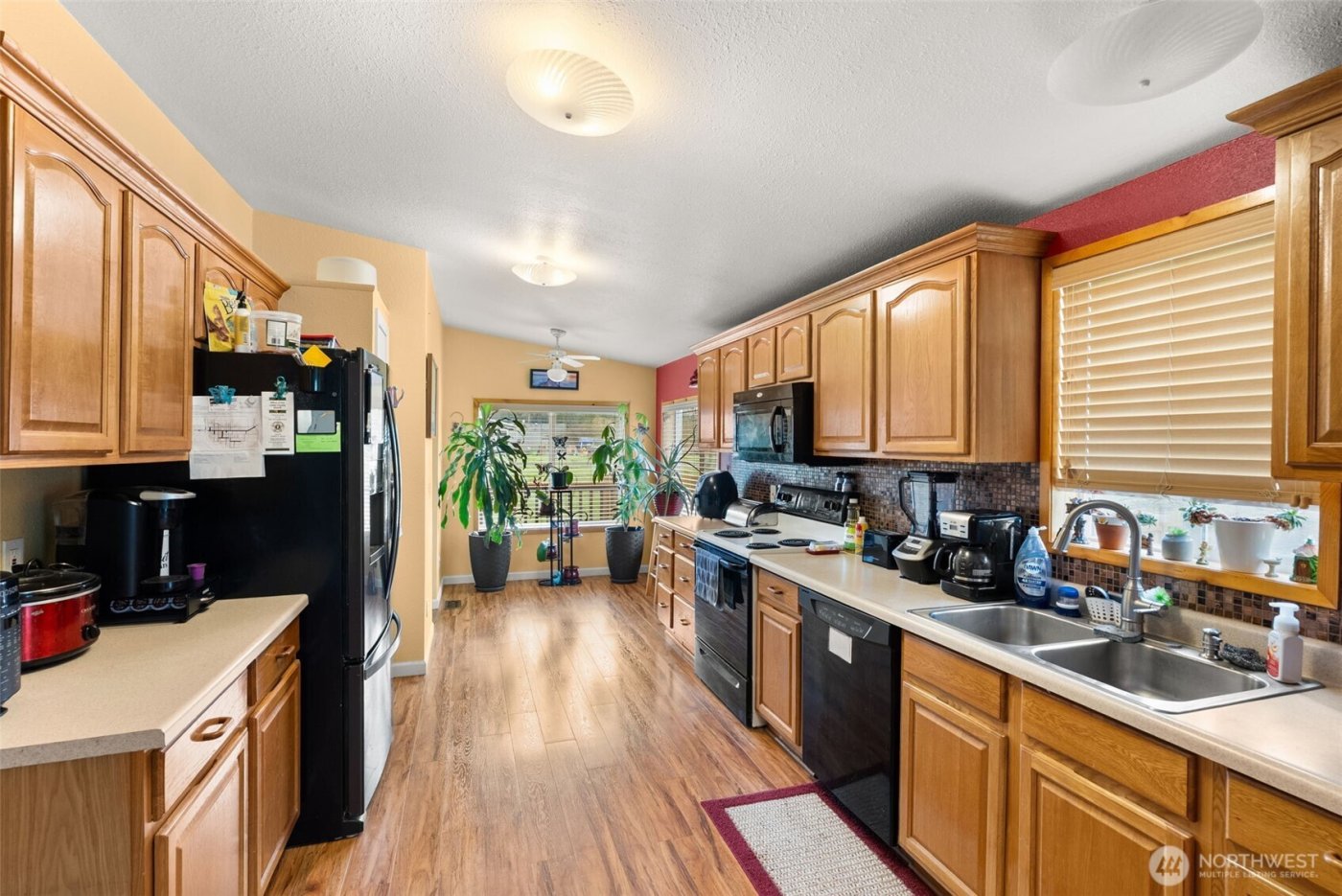 516 D Street , Vader, WA 98593