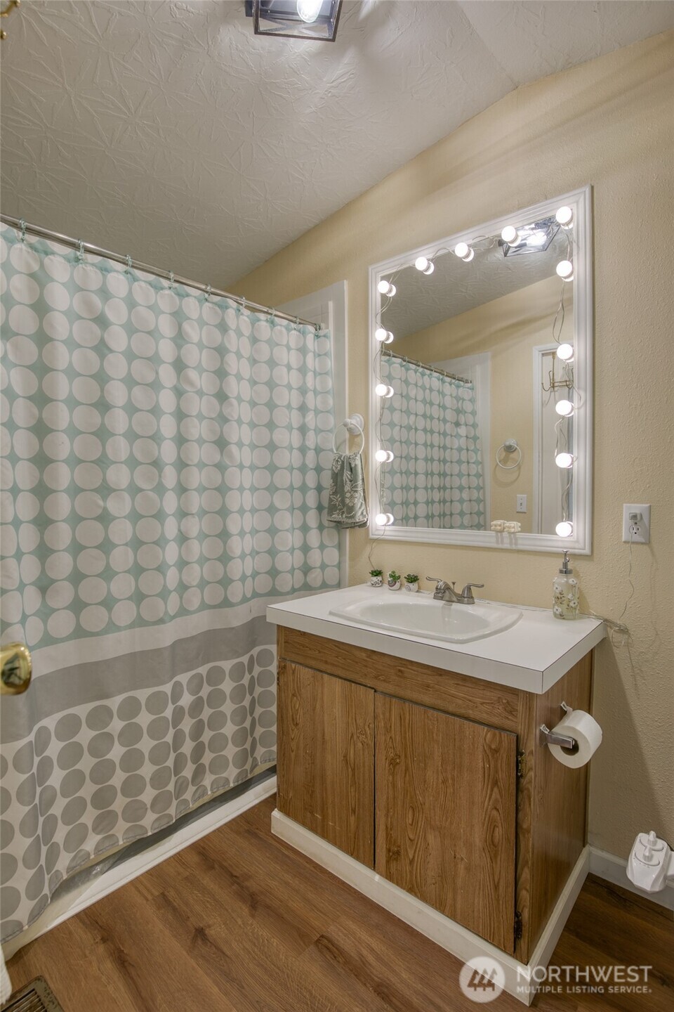 1900 Broadway #2, Hoquiam, WA 98550