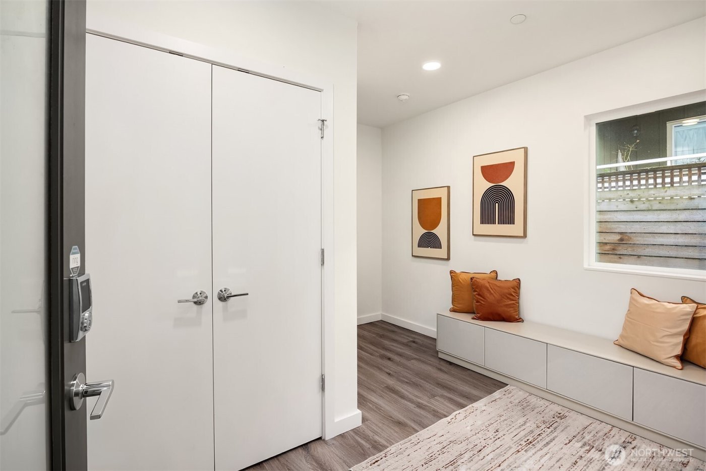 12526 15th Avenue NE #D, Seattle, WA 98125