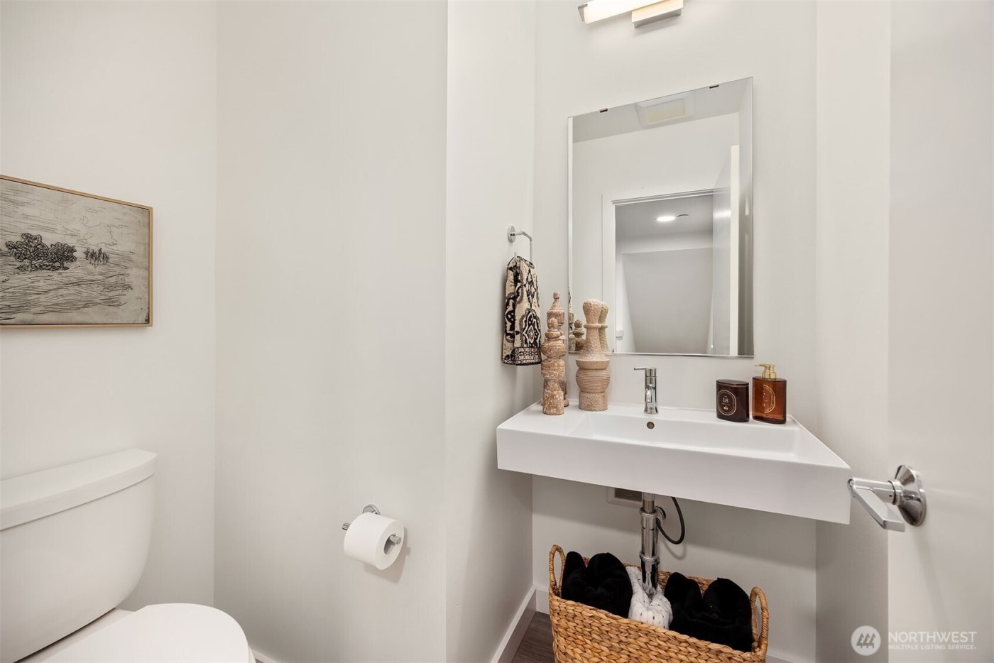 12526 15th Avenue NE #D, Seattle, WA 98125