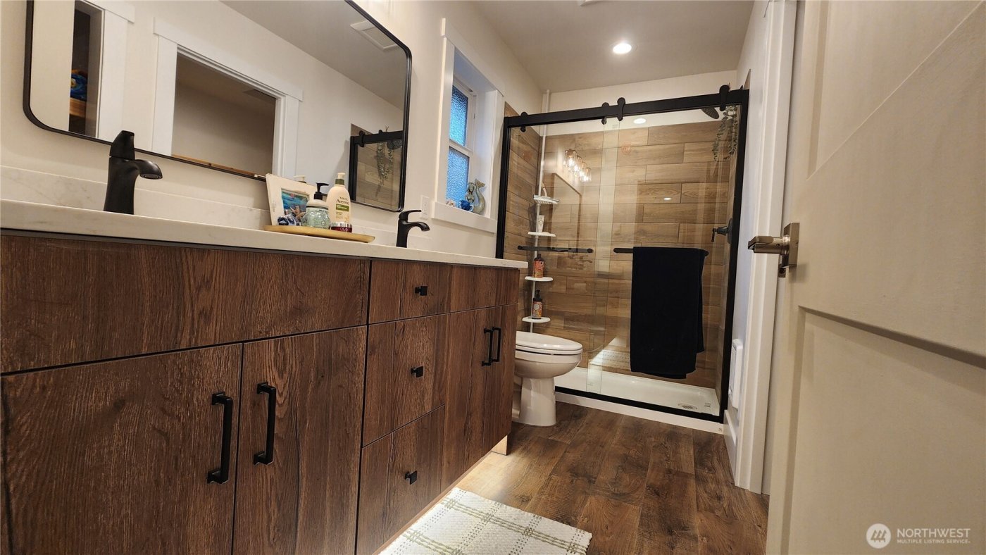 360 Lake View Loop NE, Ocean Shores, WA 98569