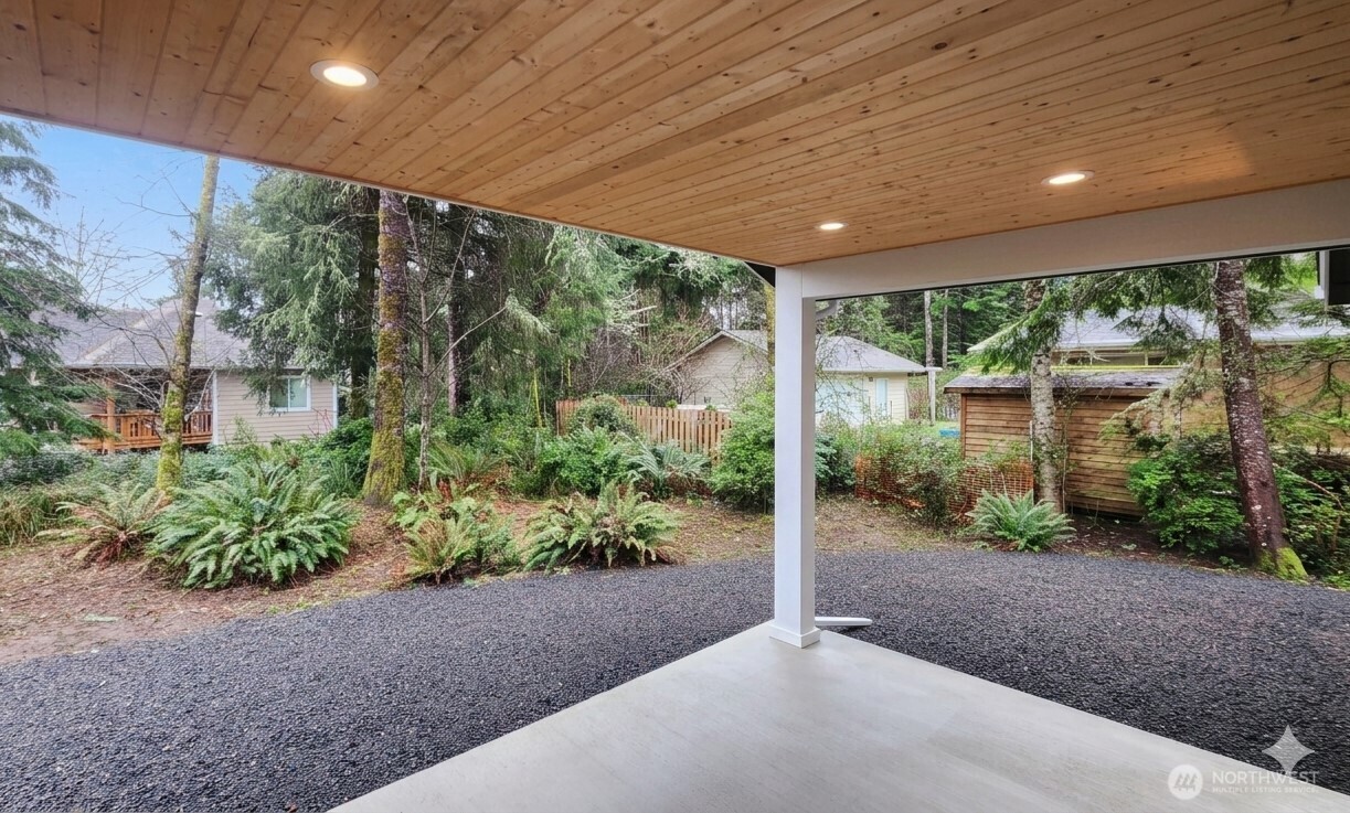 360 Lake View Loop NE, Ocean Shores, WA 98569