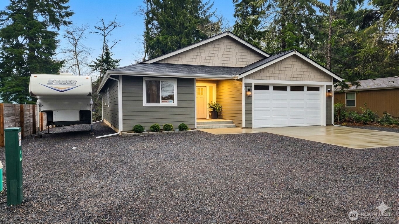 360 Lake View Loop NE, Ocean Shores, WA 98569