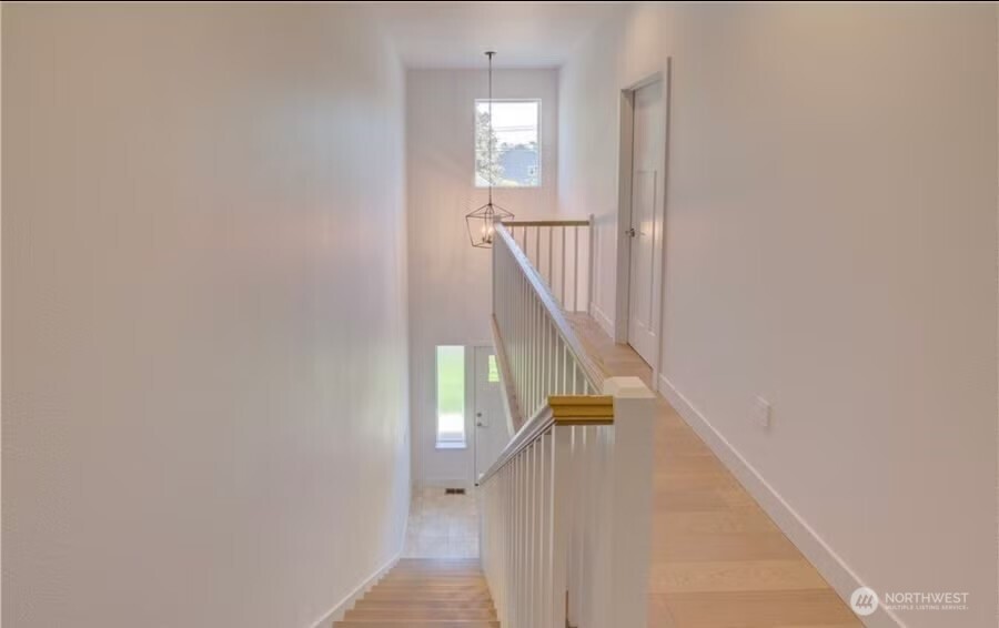 909 Washington Avenue S, Long Beach, WA 98631