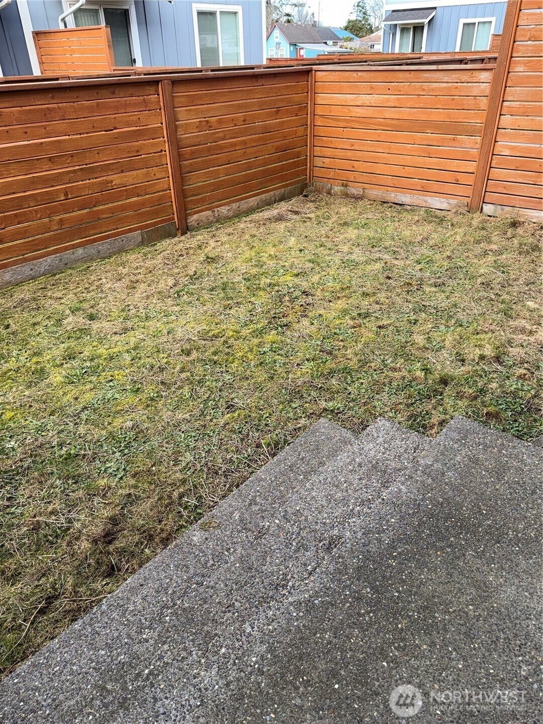 909 Washington Avenue S, Long Beach, WA 98631