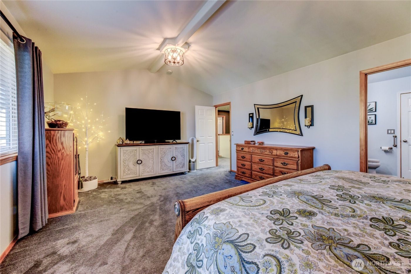 1523 151st Street SW, Lynnwood, WA 98087