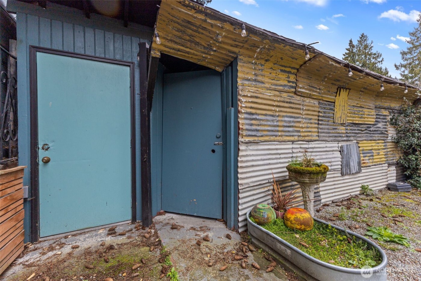 1053 S Southern Street , Seattle, WA 98108