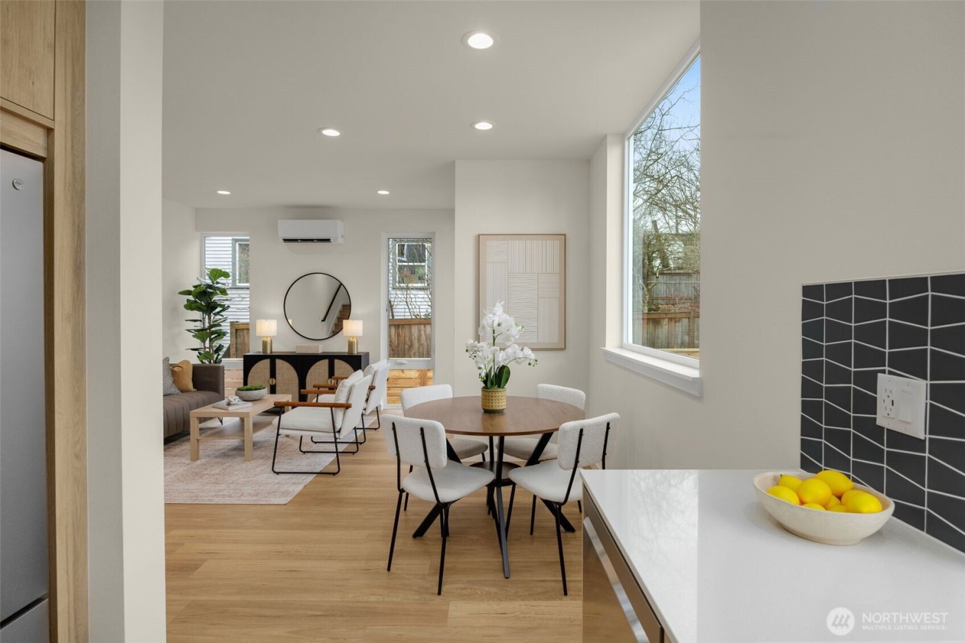 3914 B S Juneau Street , Seattle, WA 98118