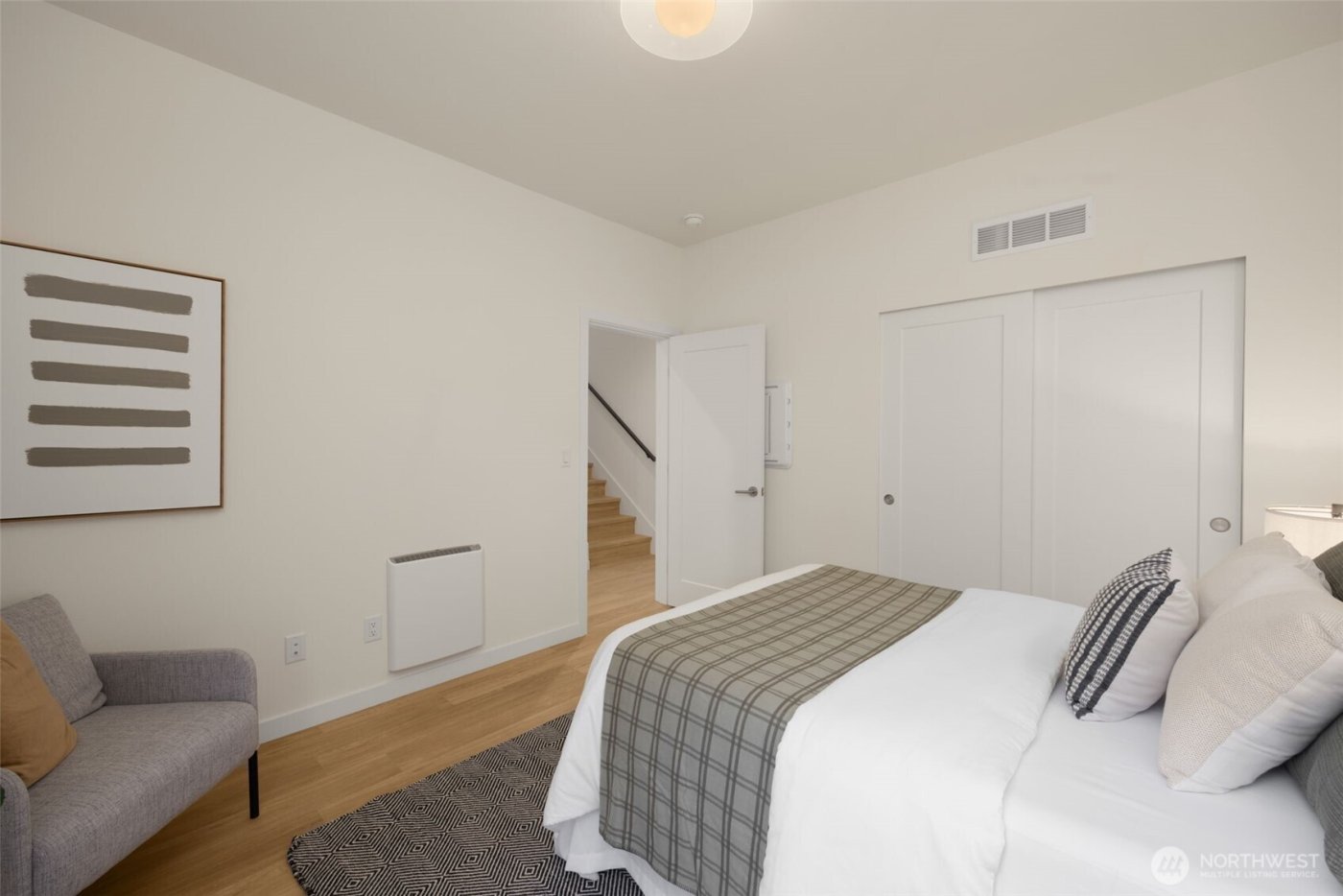 3914 B S Juneau Street , Seattle, WA 98118