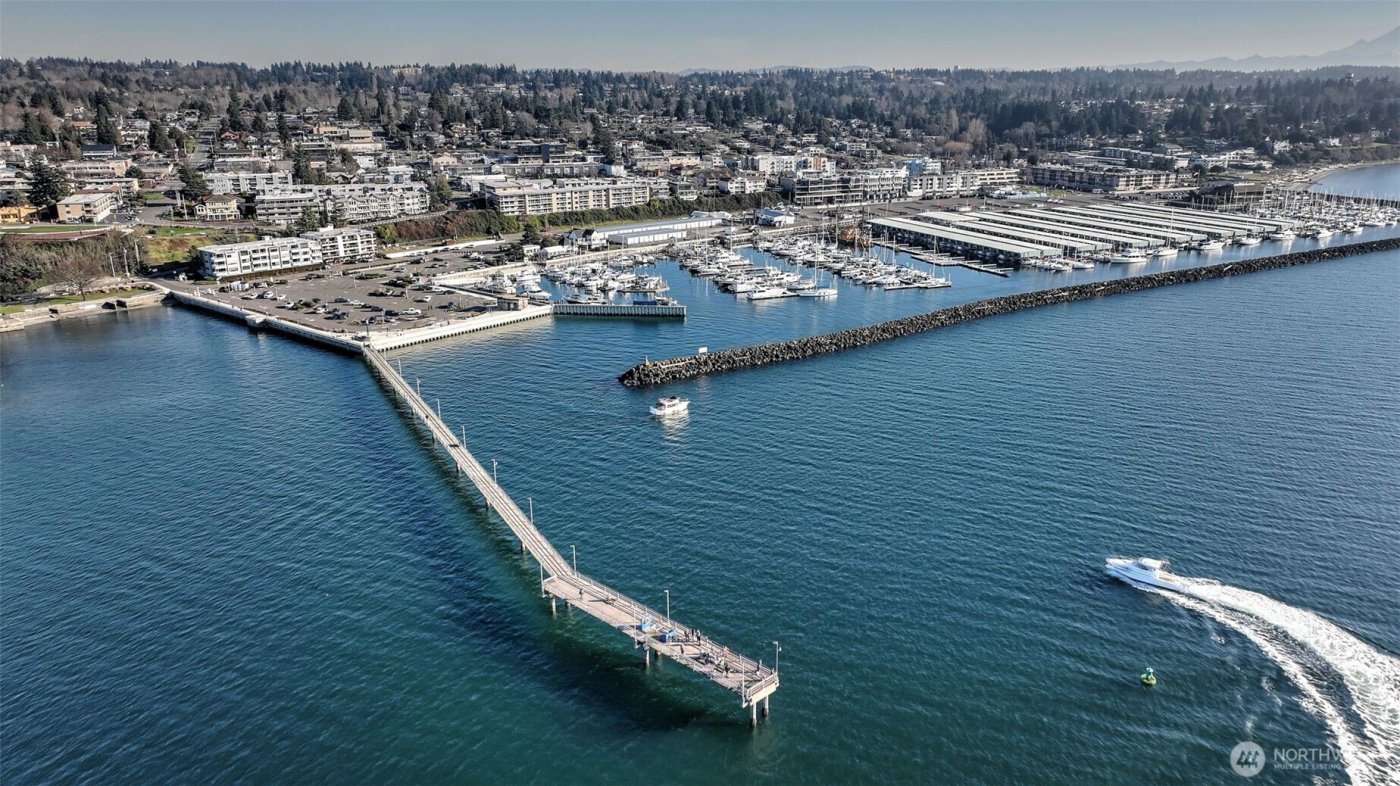 22222 Dock Avenue S #1B, Des Moines, WA 98198