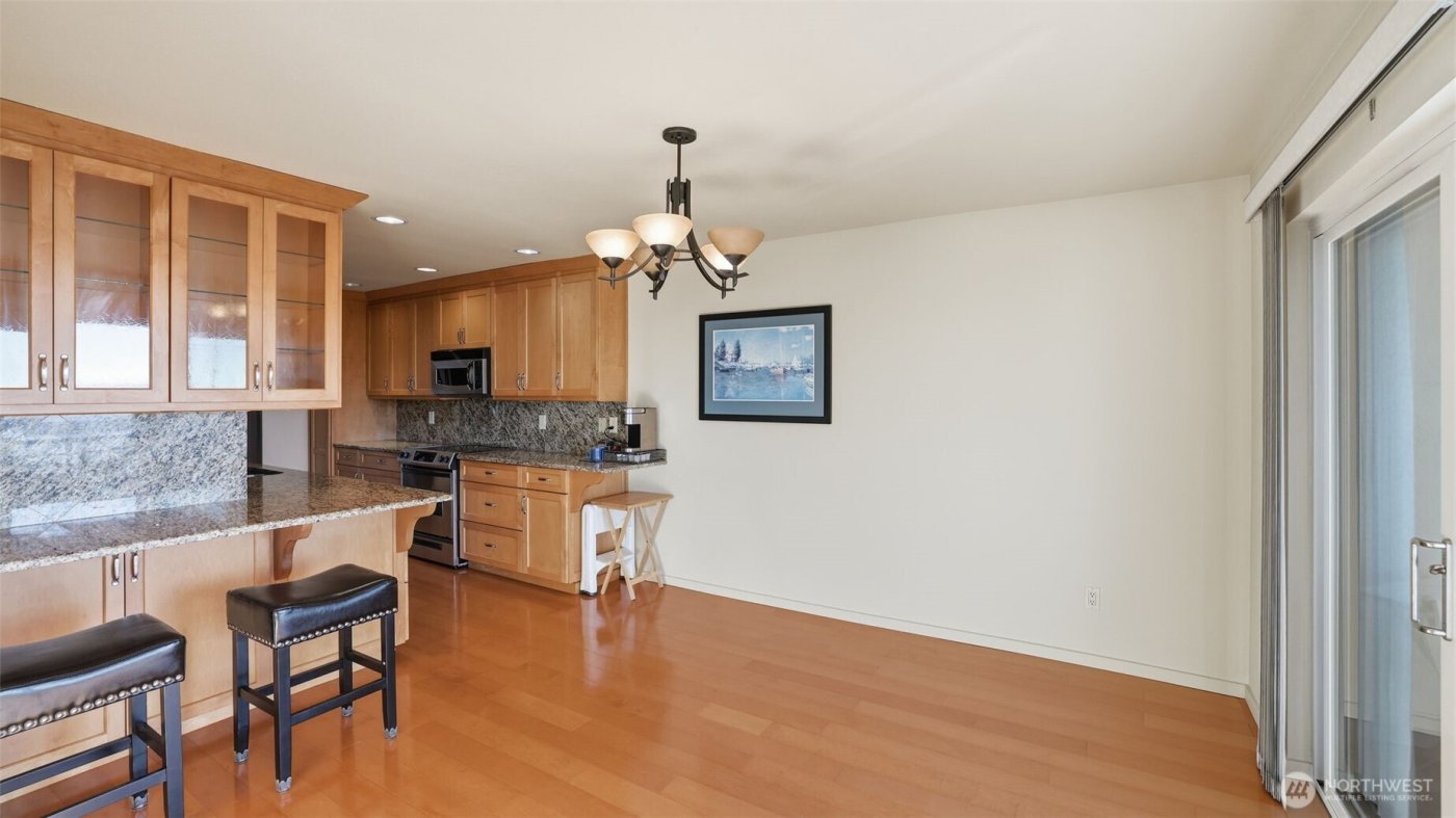 22222 Dock Avenue S #1B, Des Moines, WA 98198