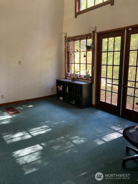 651 N Duckabush Drive W, Hoodsport, WA 98548