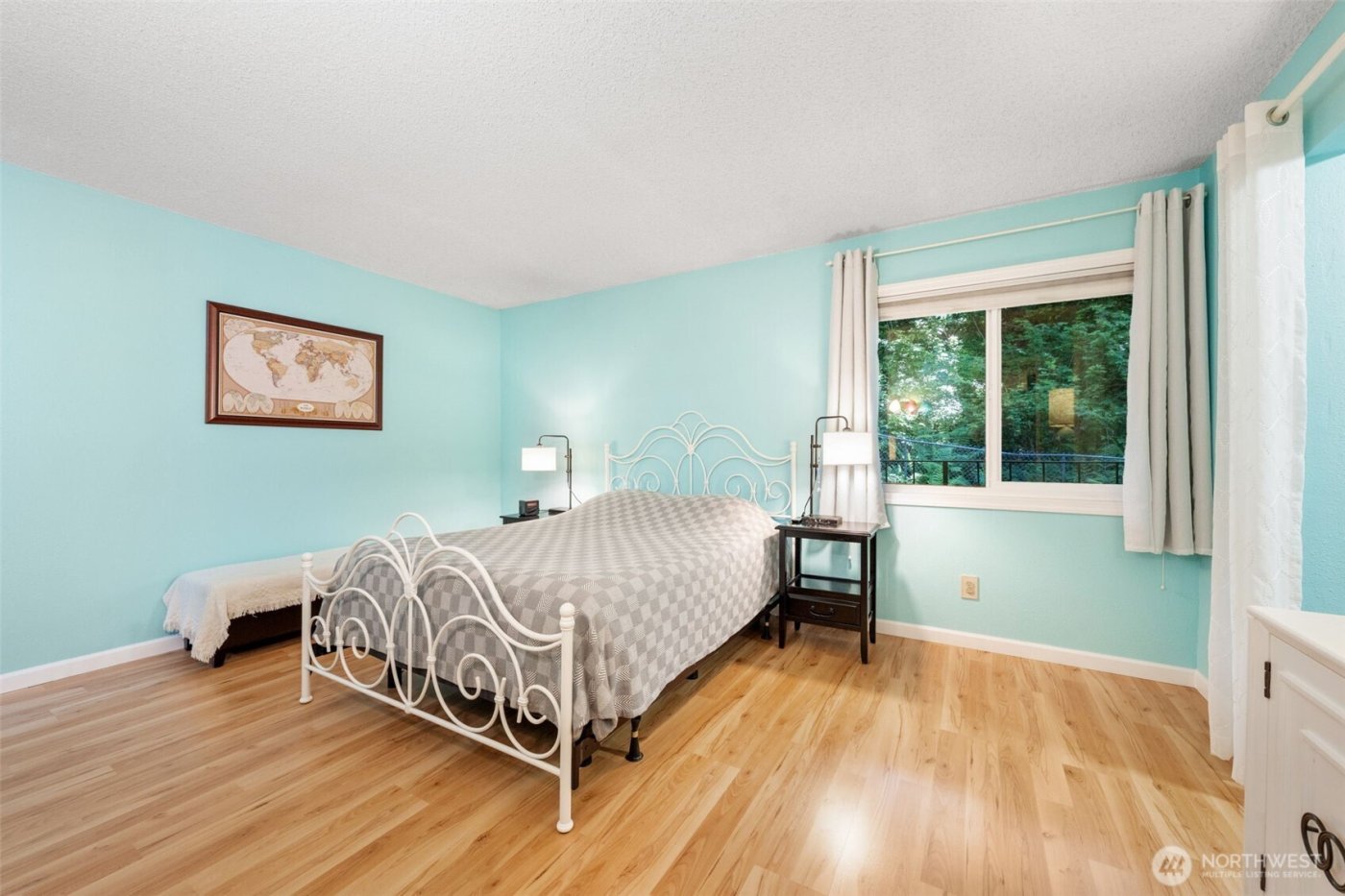 28313 Redondo Way S #102, Des Moines, WA 98198