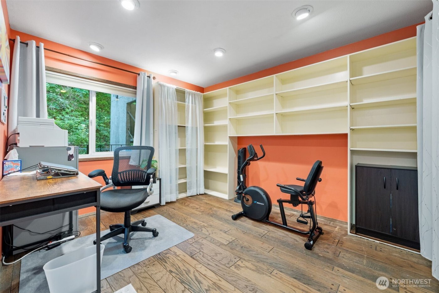 28313 Redondo Way S #102, Des Moines, WA 98198