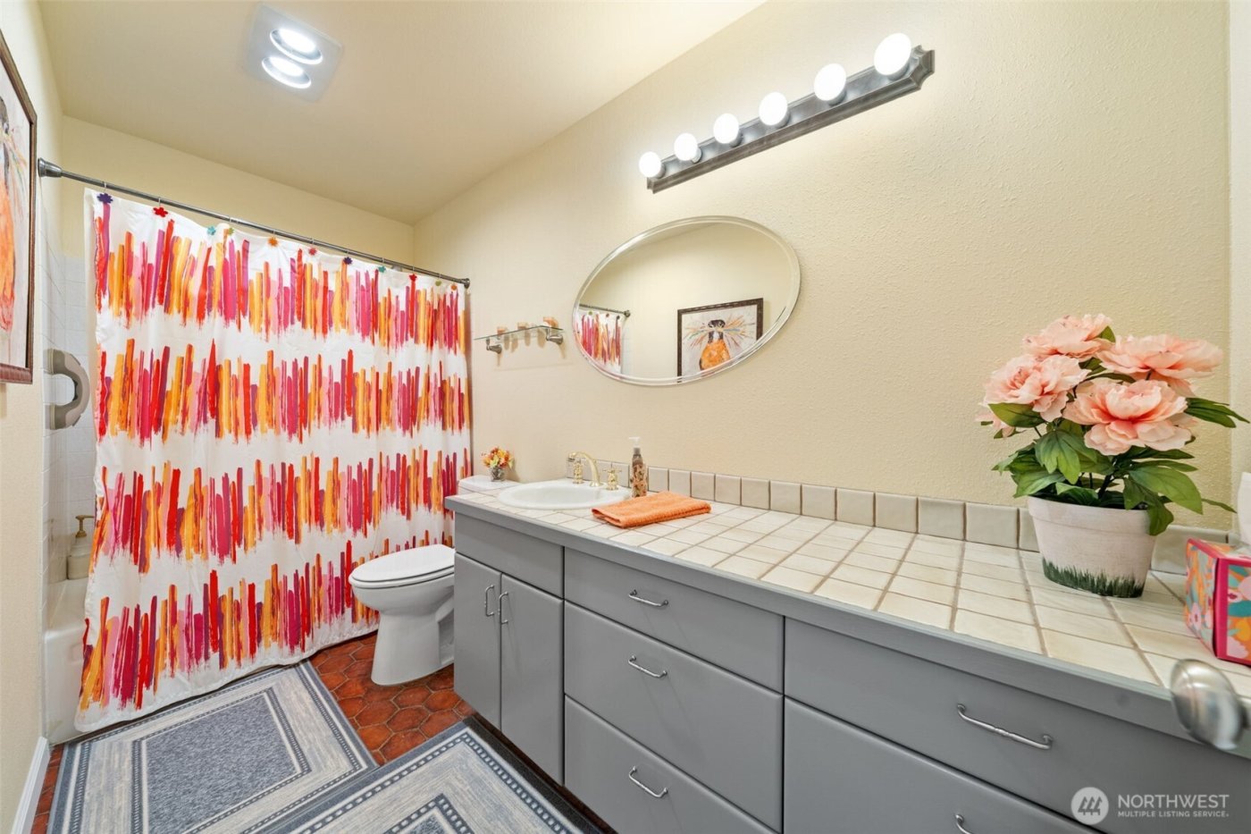 28313 Redondo Way S #102, Des Moines, WA 98198