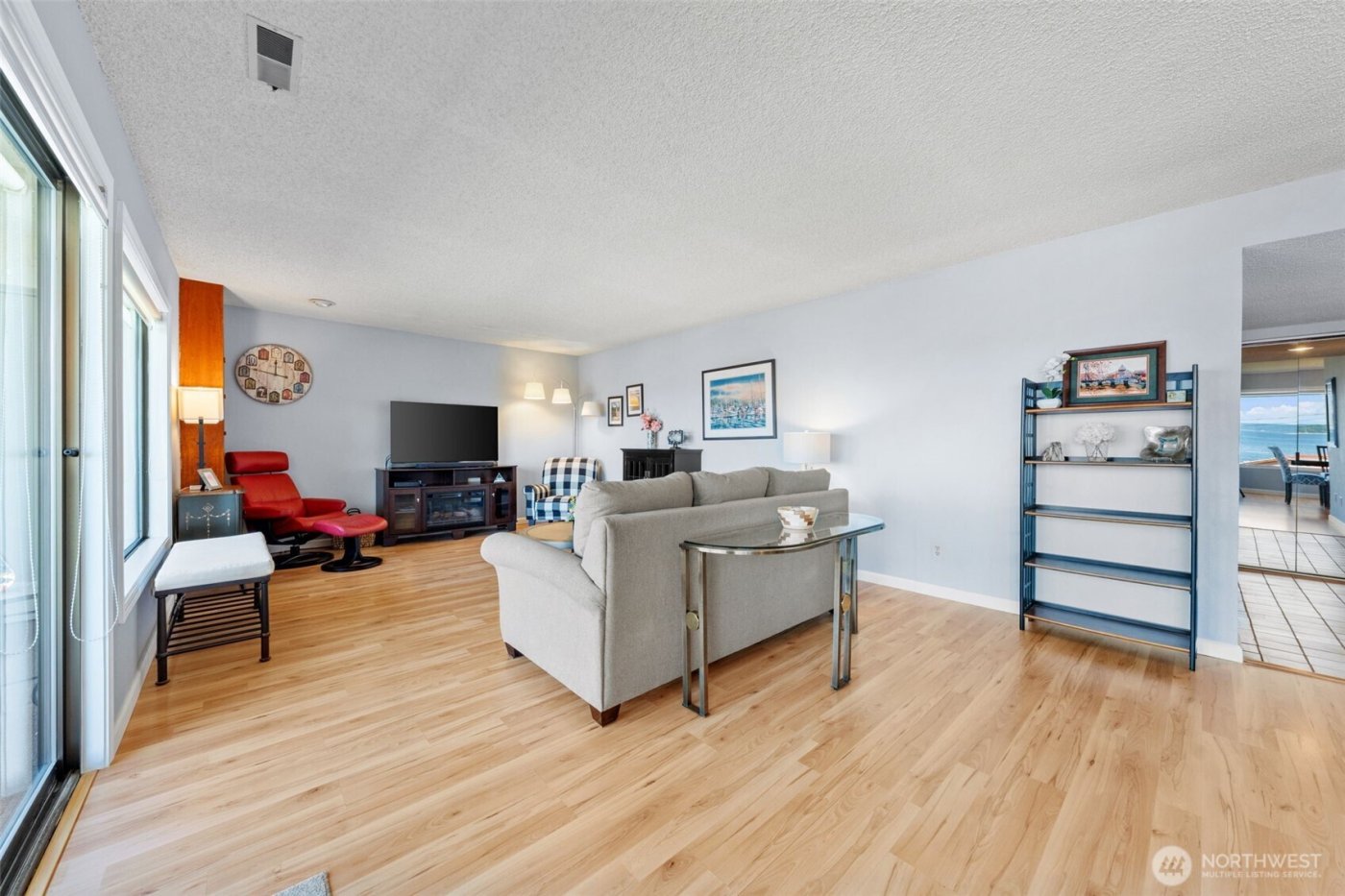 28313 Redondo Way S #102, Des Moines, WA 98198