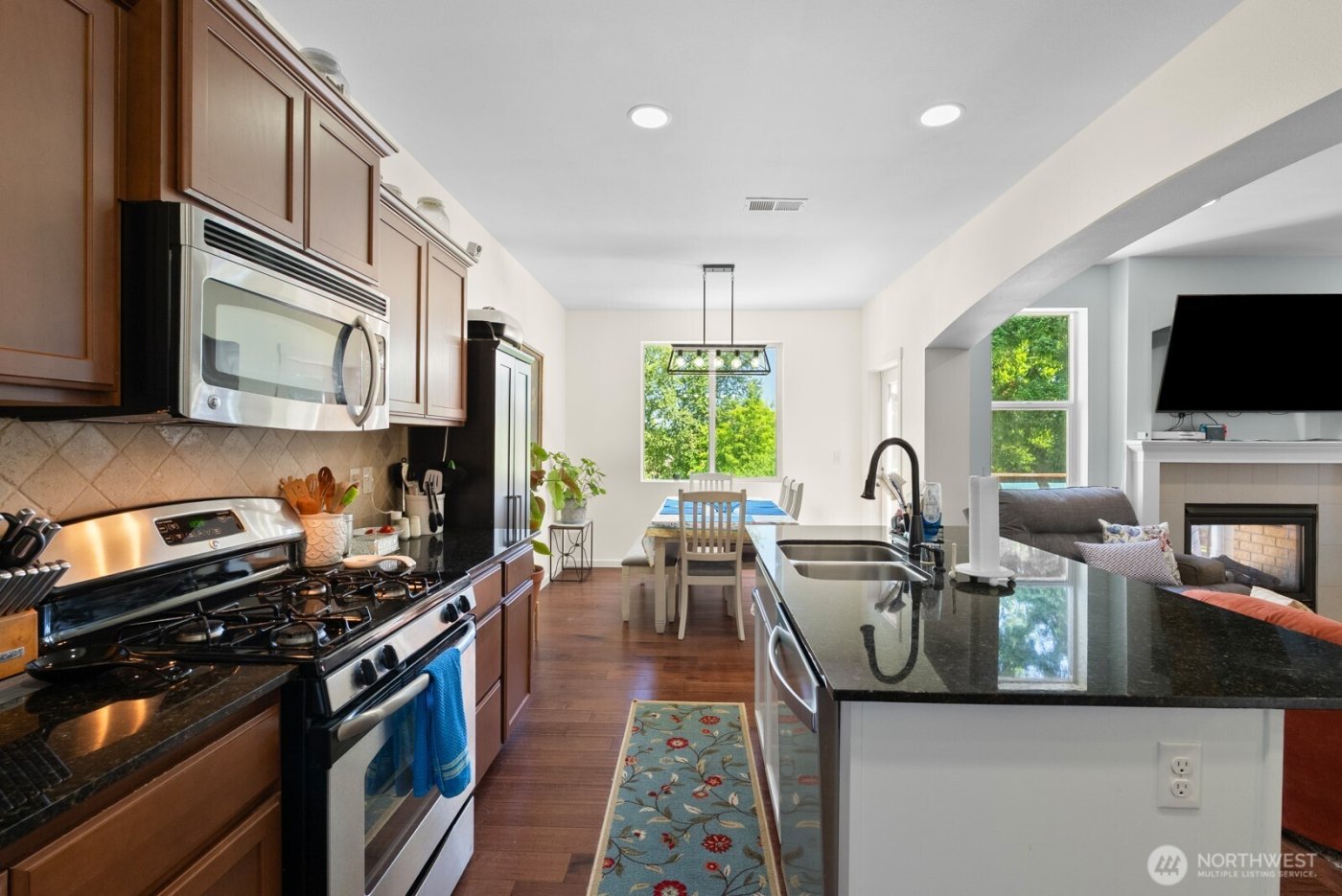 2525 189th Street Ct E, Tacoma, WA 98445