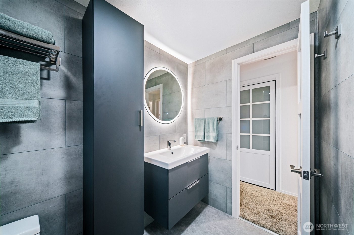 4929 Black Lake Boulevard SW, Olympia, WA 98502