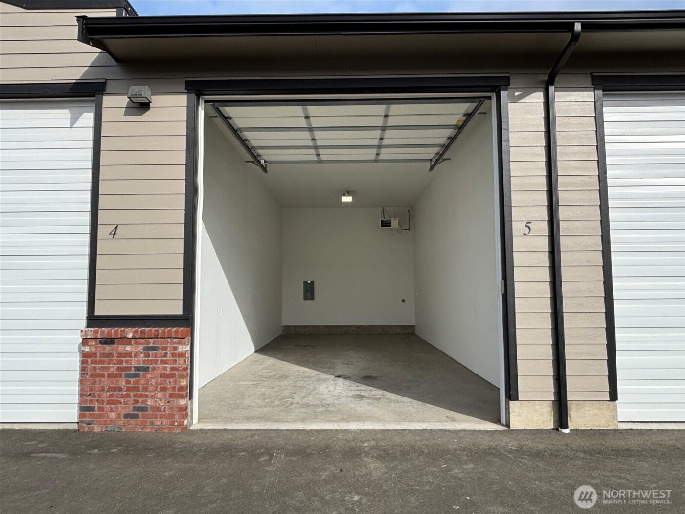 2225 Mercedes Drive #A-5, Lynden, WA 98264