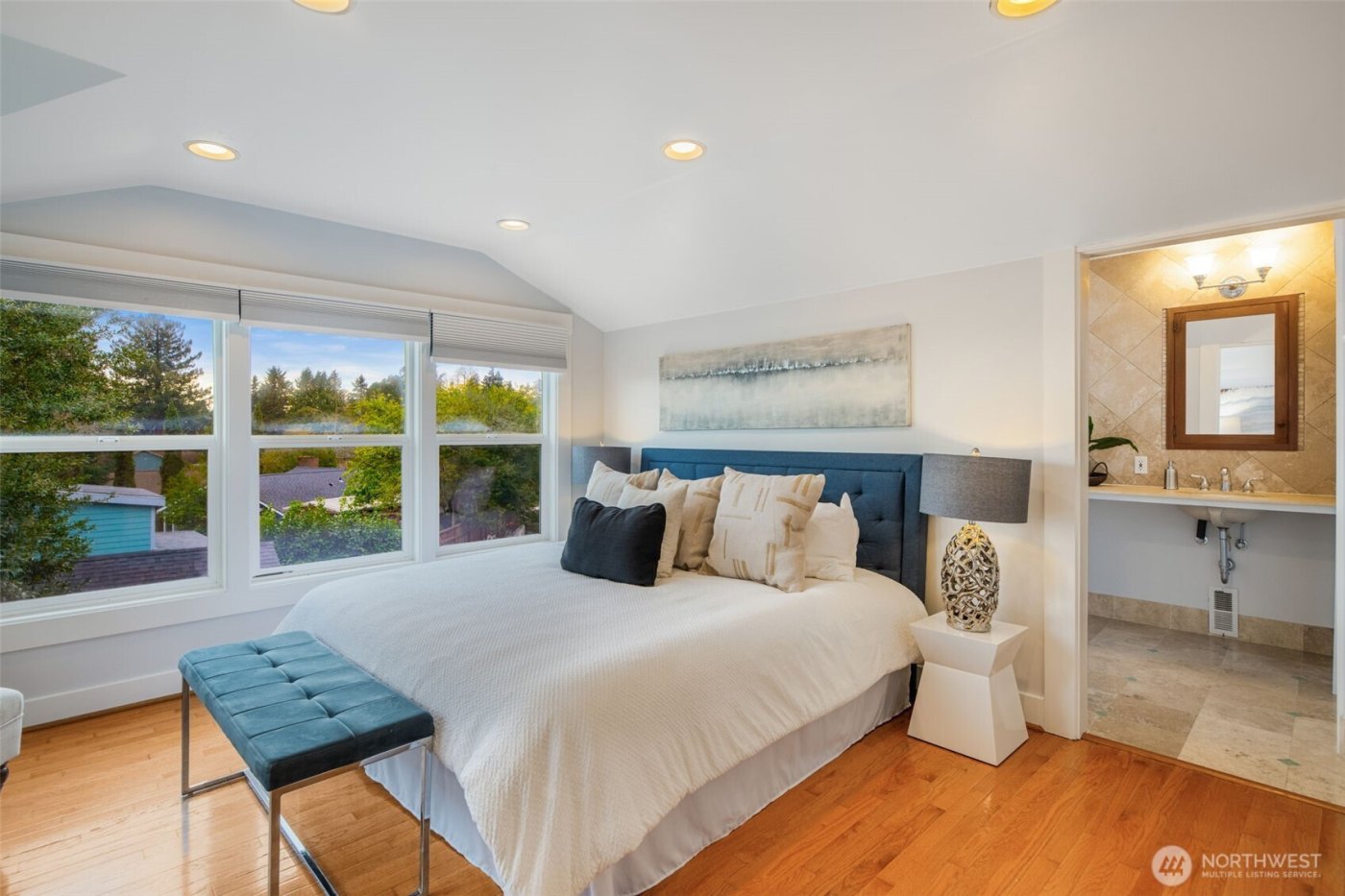 5233 S Orchard Terrace , Seattle, WA 98118