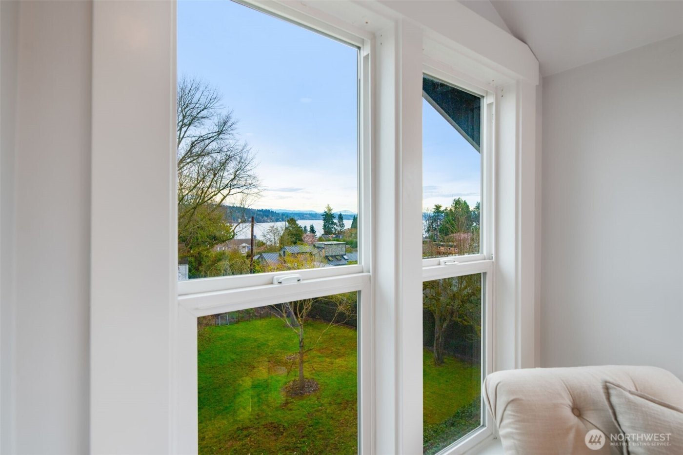 5233 S Orchard Terrace , Seattle, WA 98118