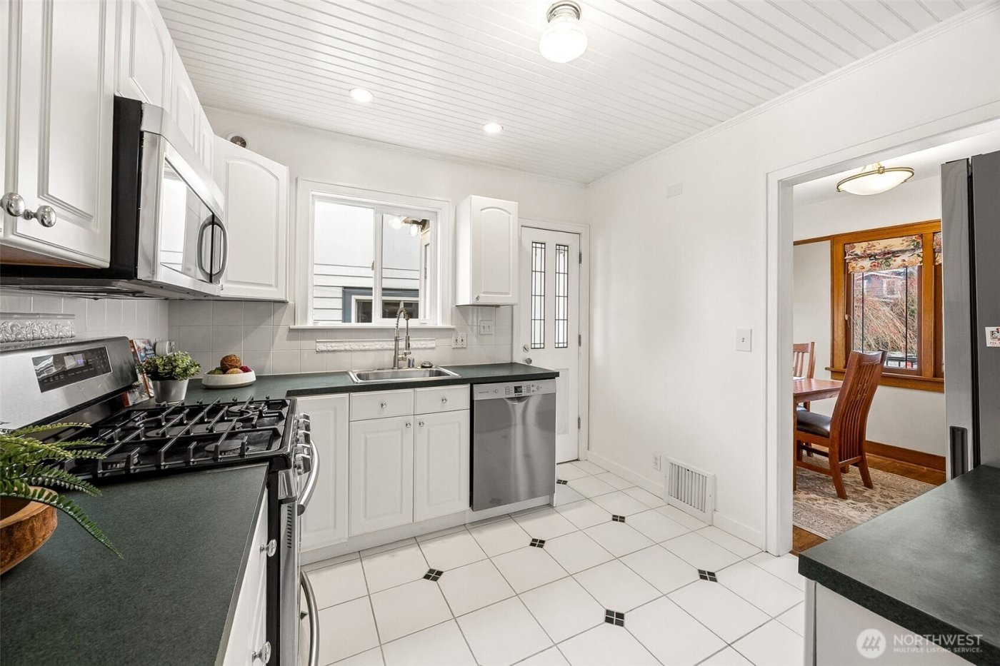 2819 NW 68th Street , Seattle, WA 98117