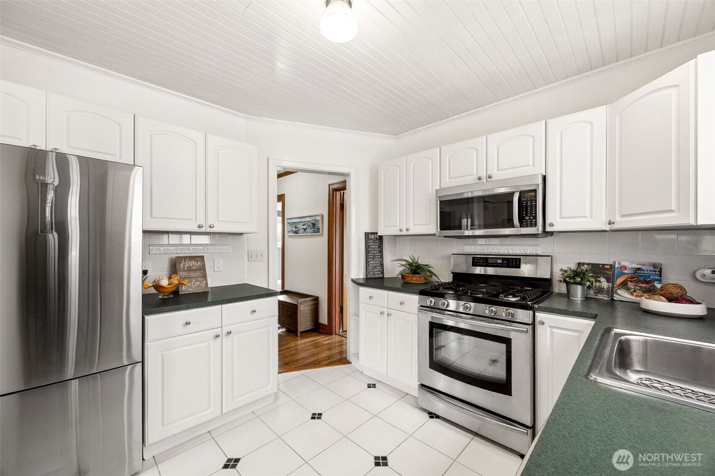 2819 NW 68th Street , Seattle, WA 98117