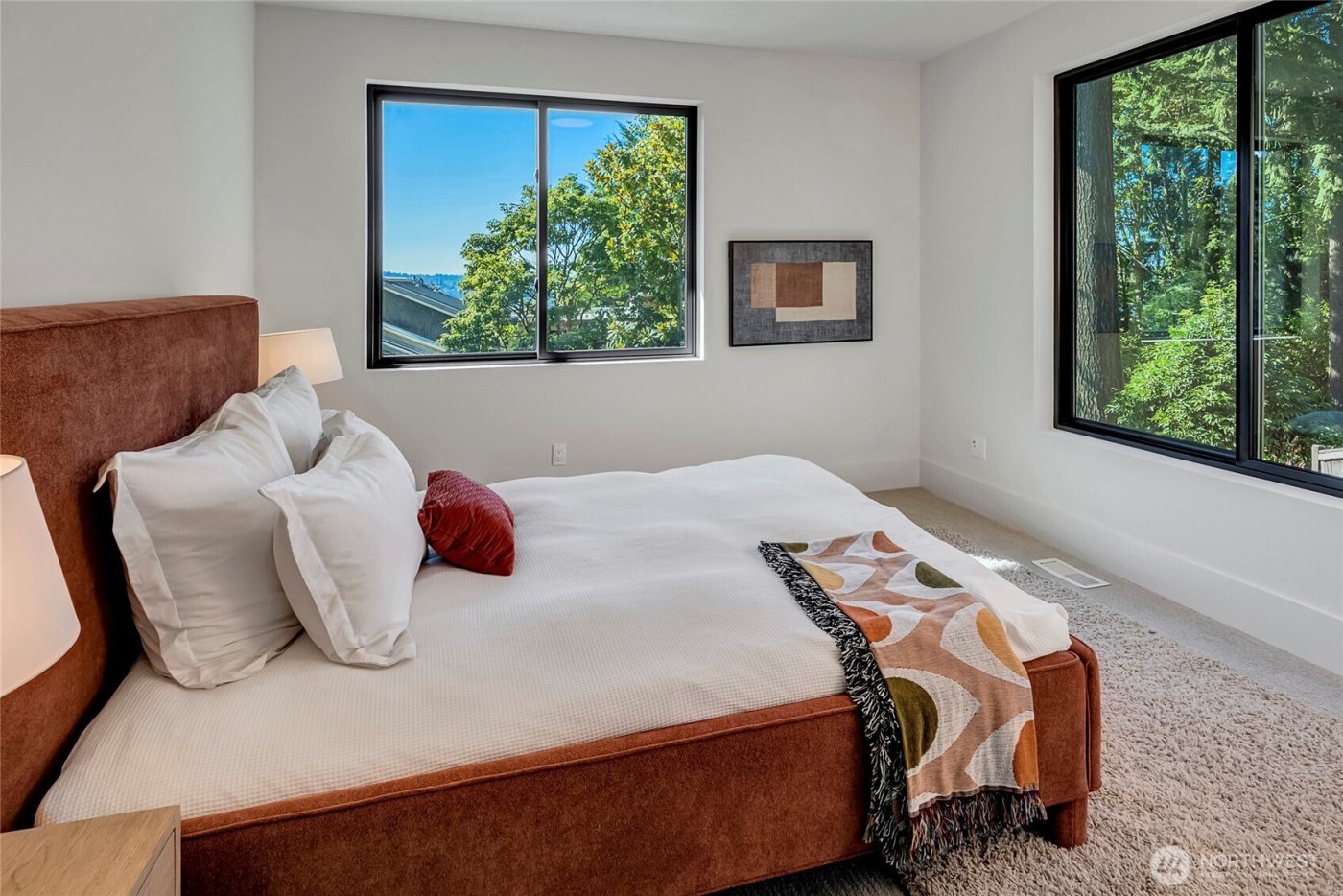 6950 SE Maker Street , Mercer Island, WA 98040