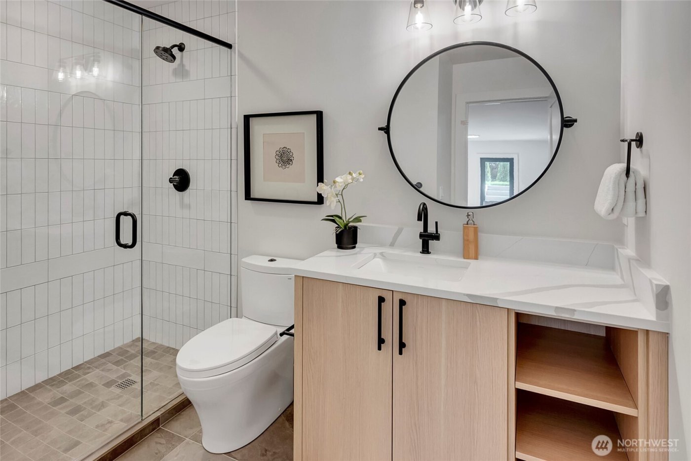 6950 SE Maker Street , Mercer Island, WA 98040