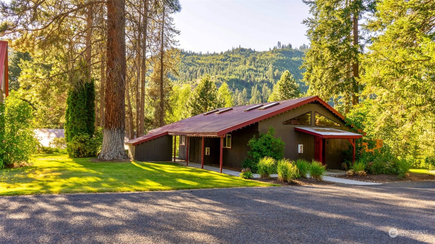 19668 SR 207 , Leavenworth, WA 98826