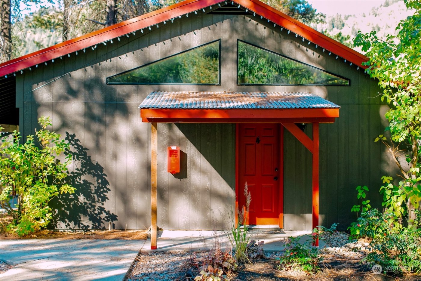 19668 SR 207 , Leavenworth, WA 98826