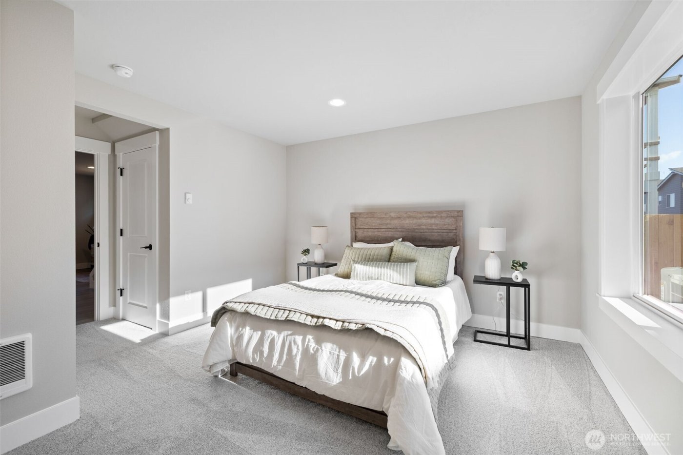 18517 1st Avenue SE, Bothell, WA 98012