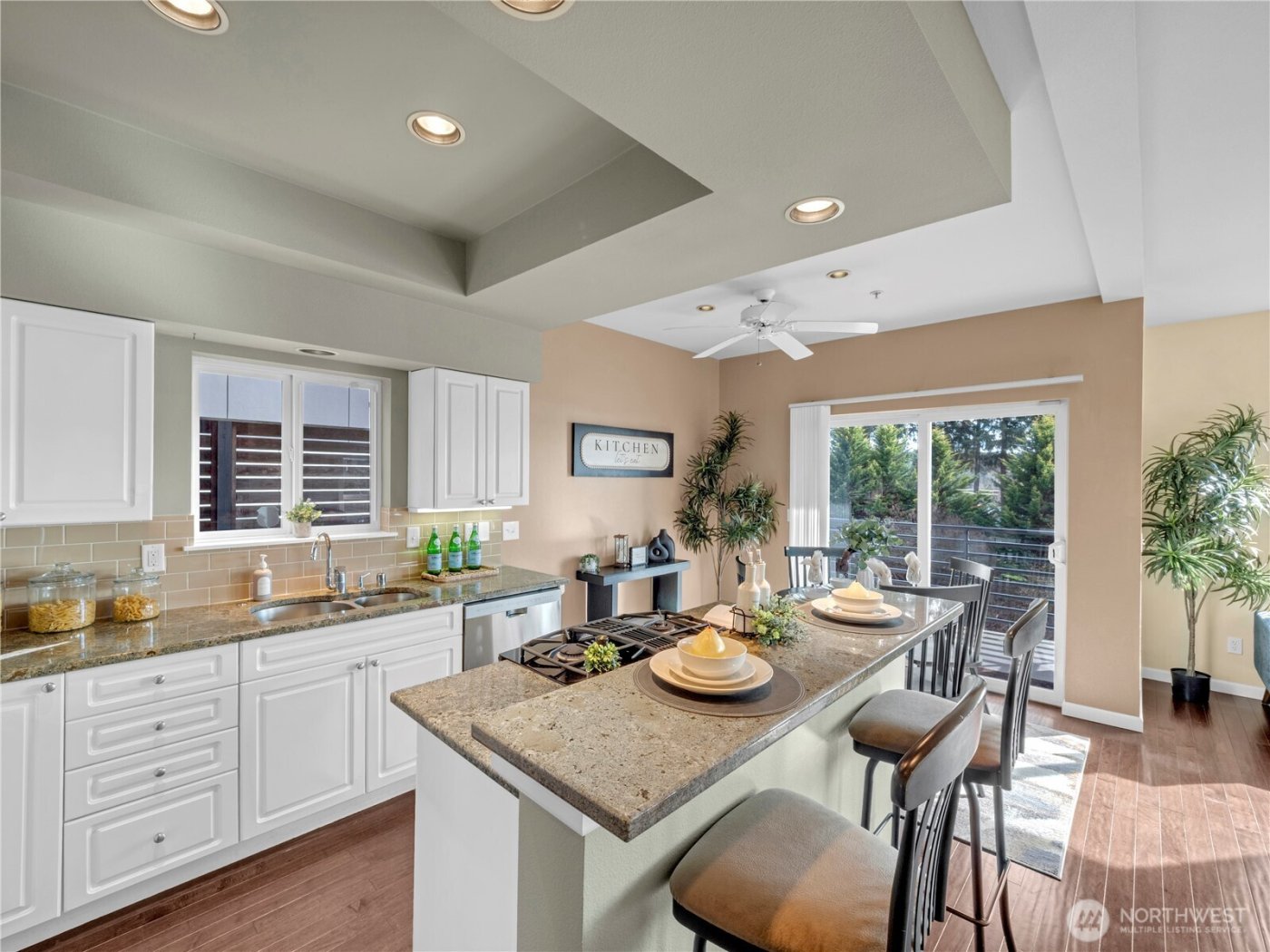 6100 NE 181st Street #4, Kenmore, WA 98028