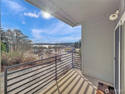 6100 NE 181st Street #4, Kenmore, WA 98028 - Photo 4