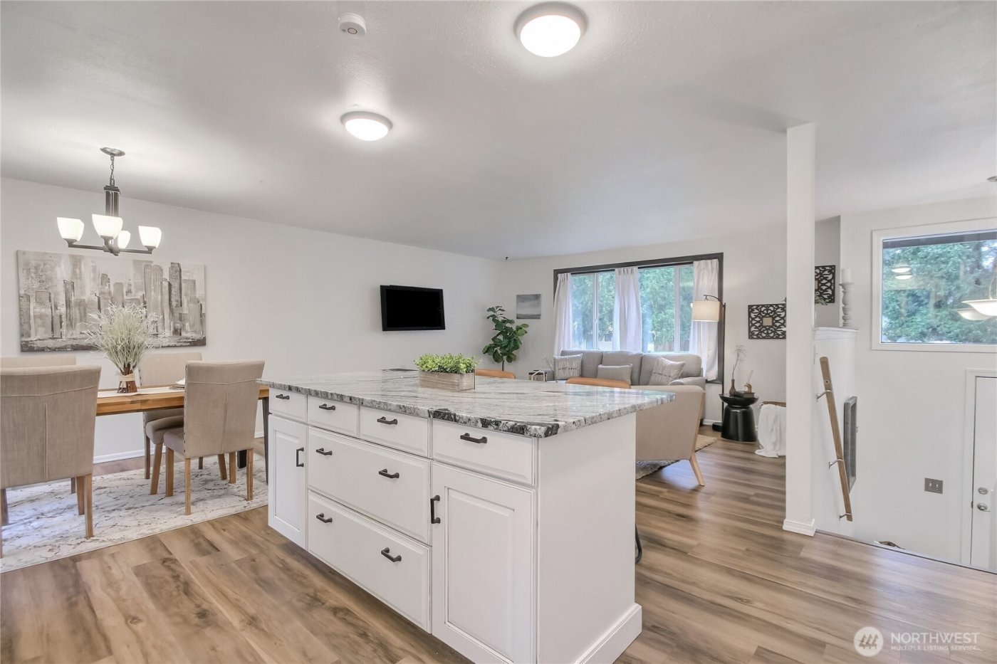 19206 54th Street E, Lake Tapps, WA 98391