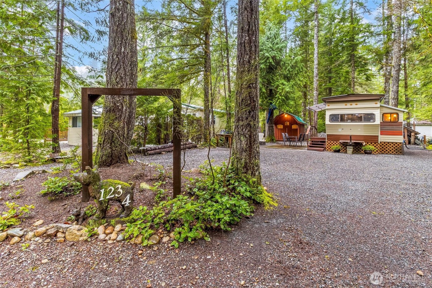 123 4 Drial Loop , Deming, WA 98244